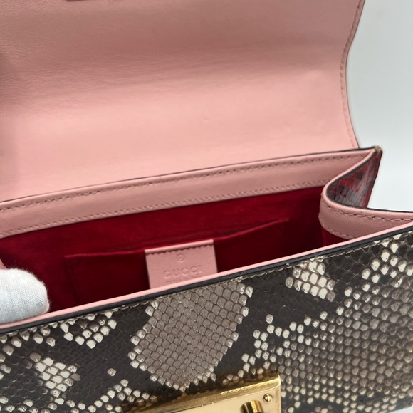 Gucci padlock Pink Python Crossbody with Gold Chain❤️ - Picture 4 of 8